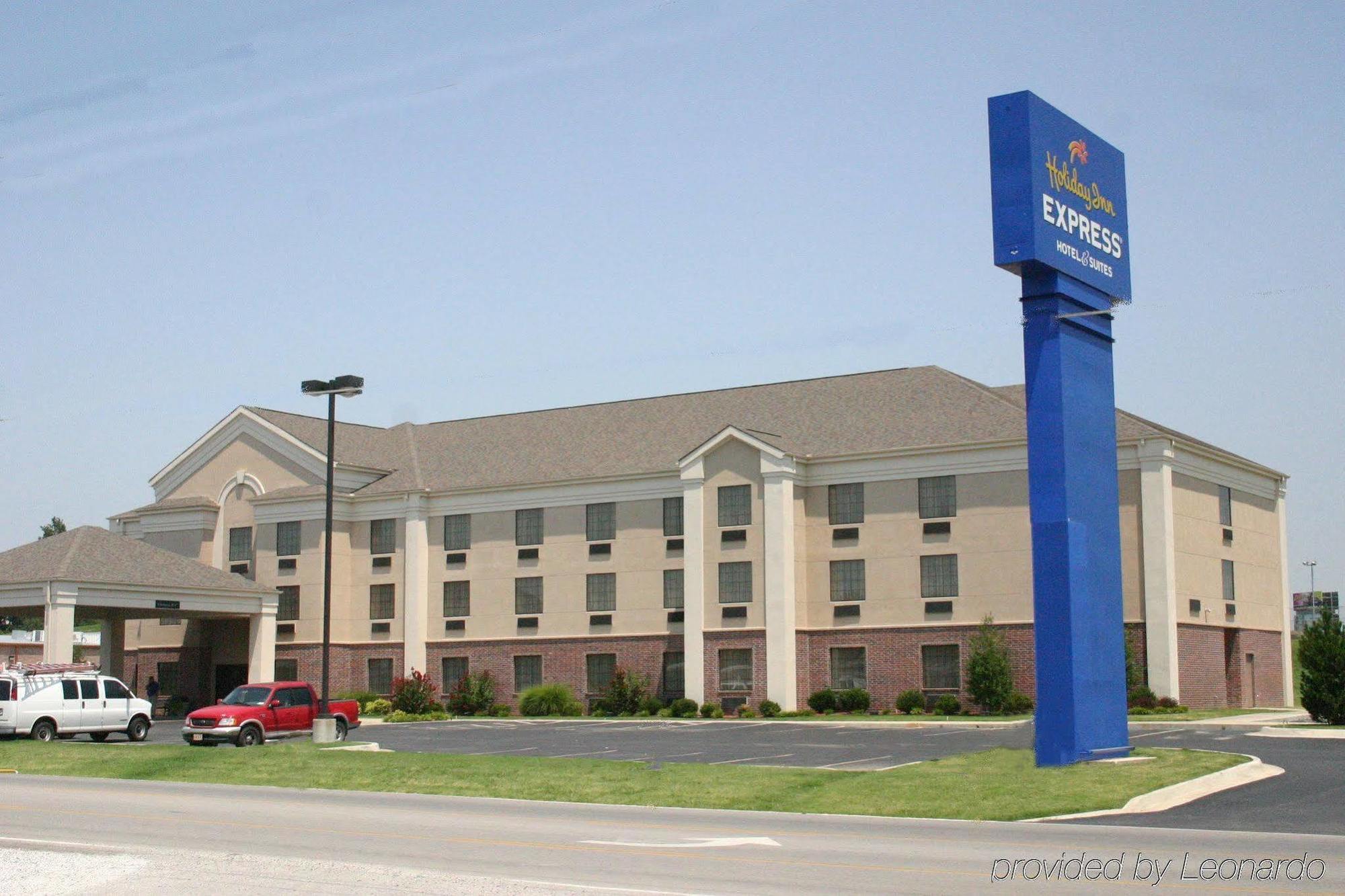 Holiday Inn Express Hotel & Suites Vinita, An Ihg Hotel Exterior photo